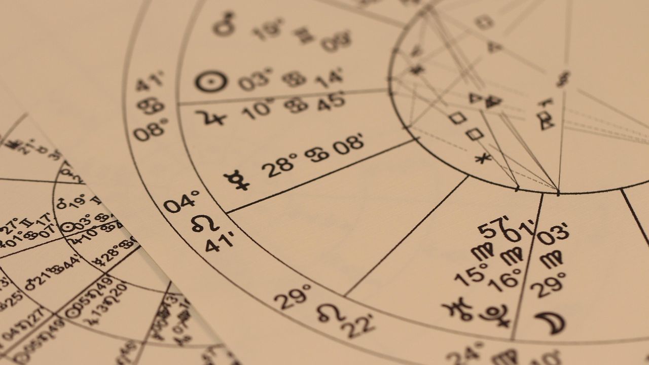 Things Finally Work Out For 6 Zodiac Signs While Venus Is In Cancer From Now Until June 13, 2026