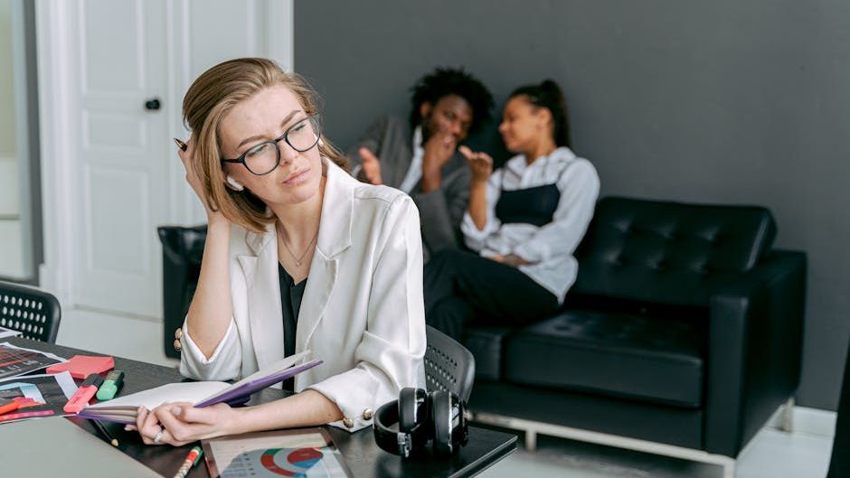 8 Signs Someone Is Calm on the Outside but Emotionally Overwhelmed Inside