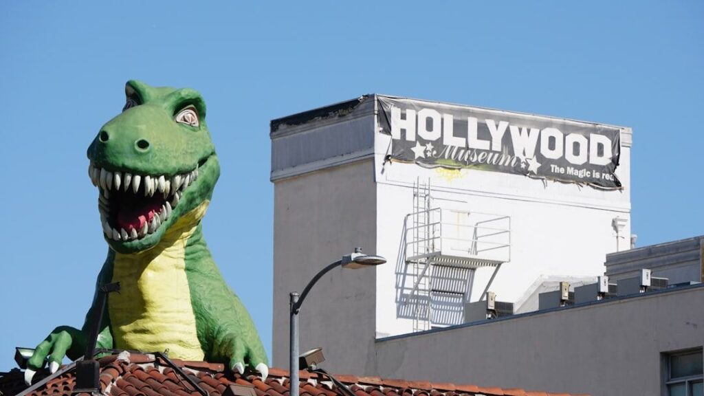 10 Great Films Set in the Prehistoric Era