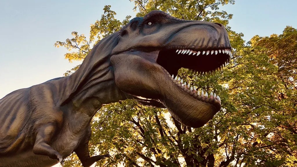 10 Scientific Corrections About Dinosaurs That Schools Have Been Appallingly Slow to Update