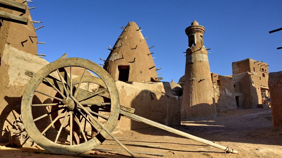 Psychology Says Humans Tend to Romanticize Ancient Times Whenever Modern Life Starts Feeling Emotionally Empty