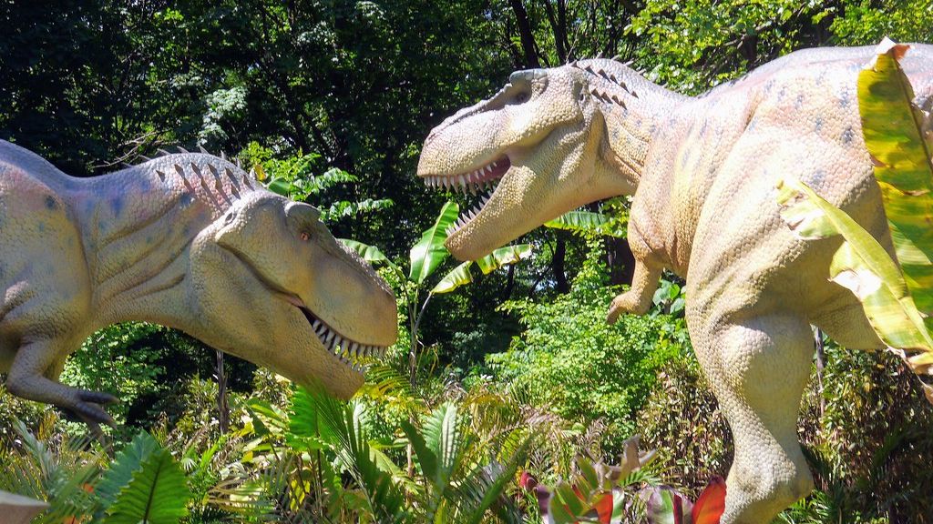 The Most Laughably Fake Prehistoric Battles Ever Shown on Screen