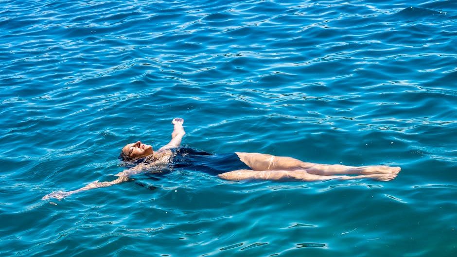 Psychology Says Your Attraction to Water Is Rooted in Human Evolution