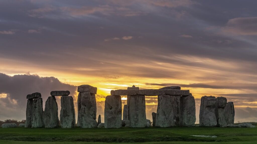 7 Things We Still Don't Know About Stonehenge