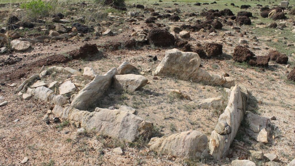 Prehistoric Science Says Burying the Dead With Objects Marked the Beginning of Something New in the Human Mind