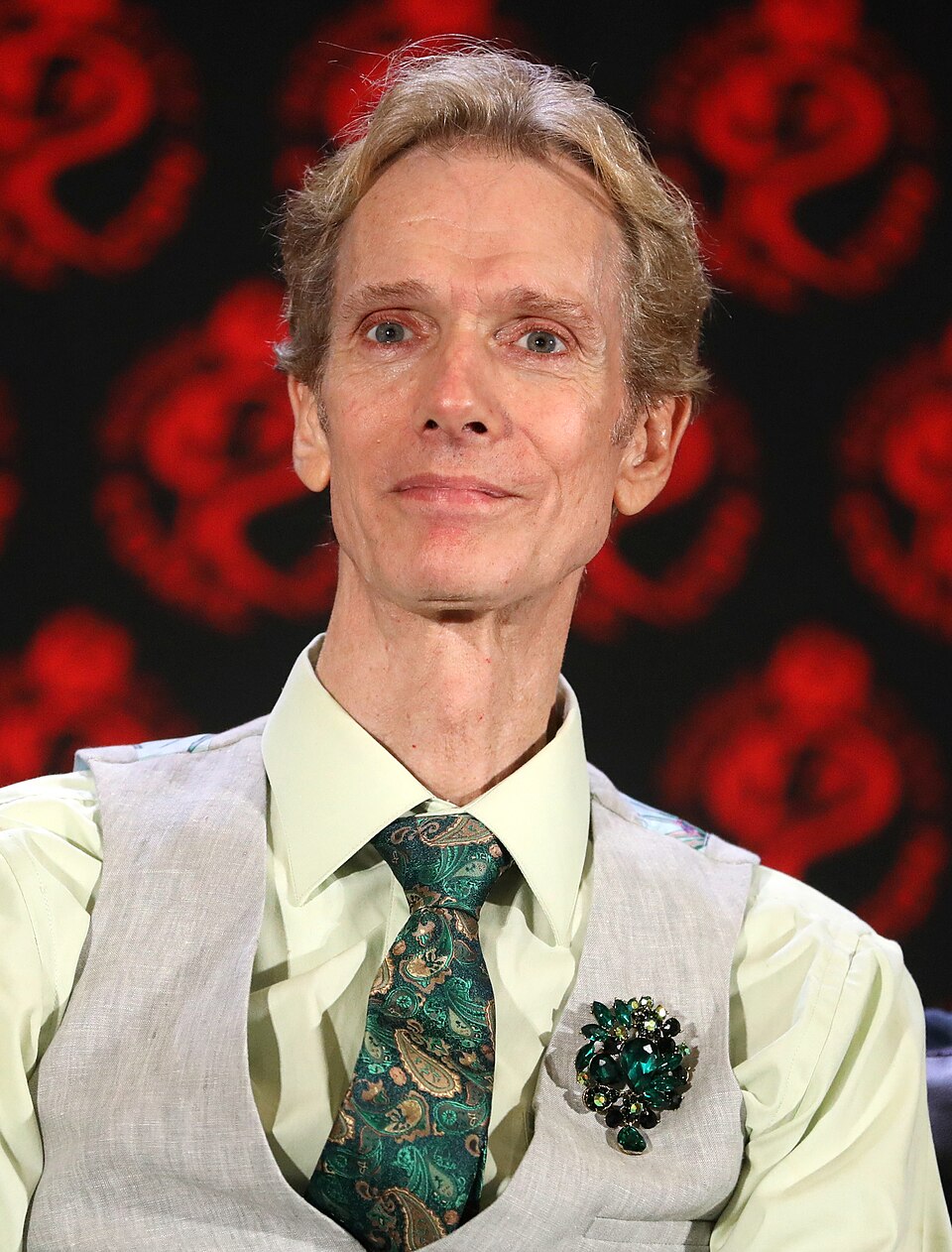 Doug Jones: The Creature Performer Who Understands Dinosaurs from the Inside Out