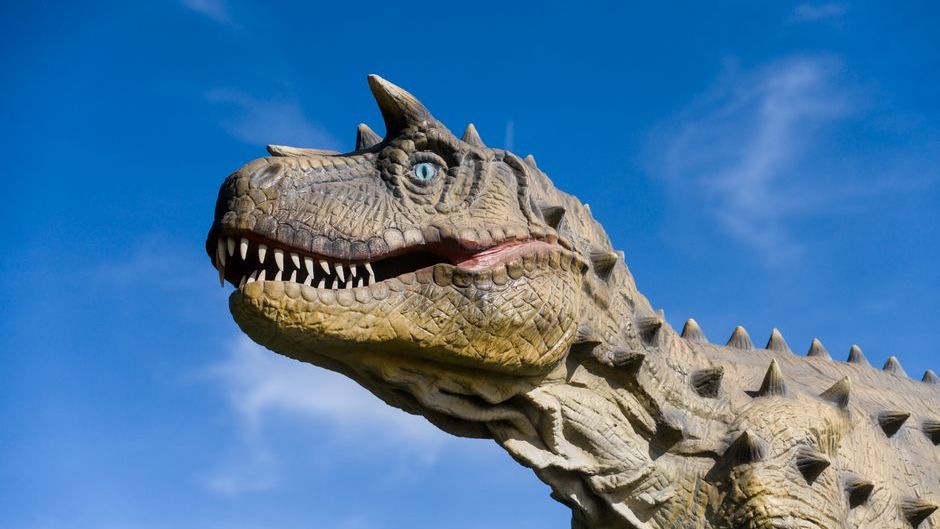 6 Reasons the Dinosaurs in Every Movie You've Ever Loved Look Nothing Like the Real Thing