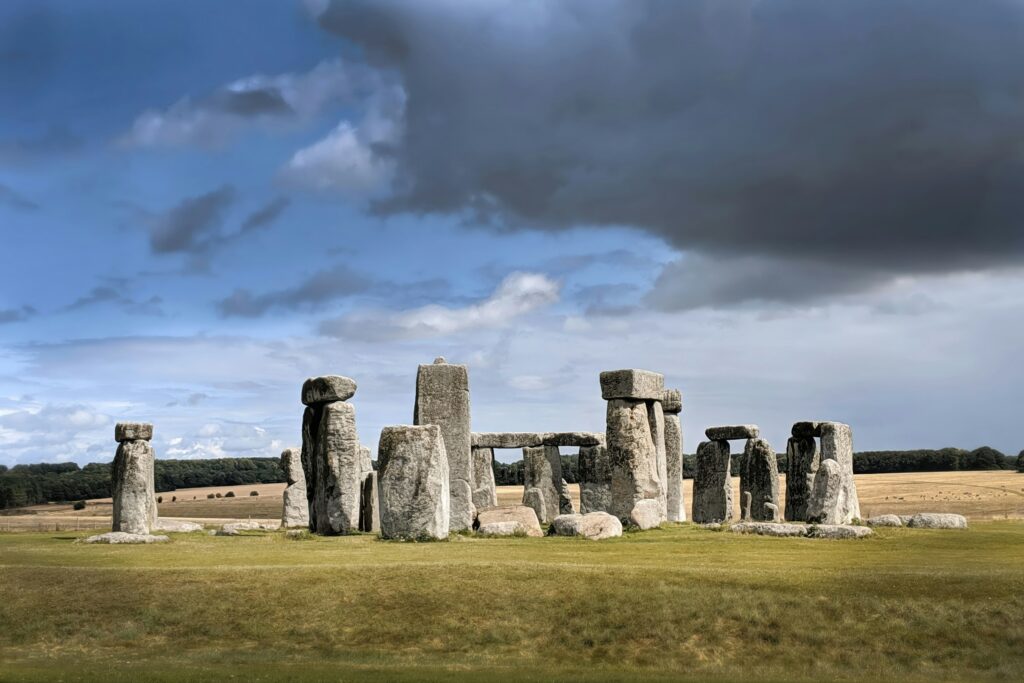 10 Ancient Mysteries That Still Fascinate Scientists