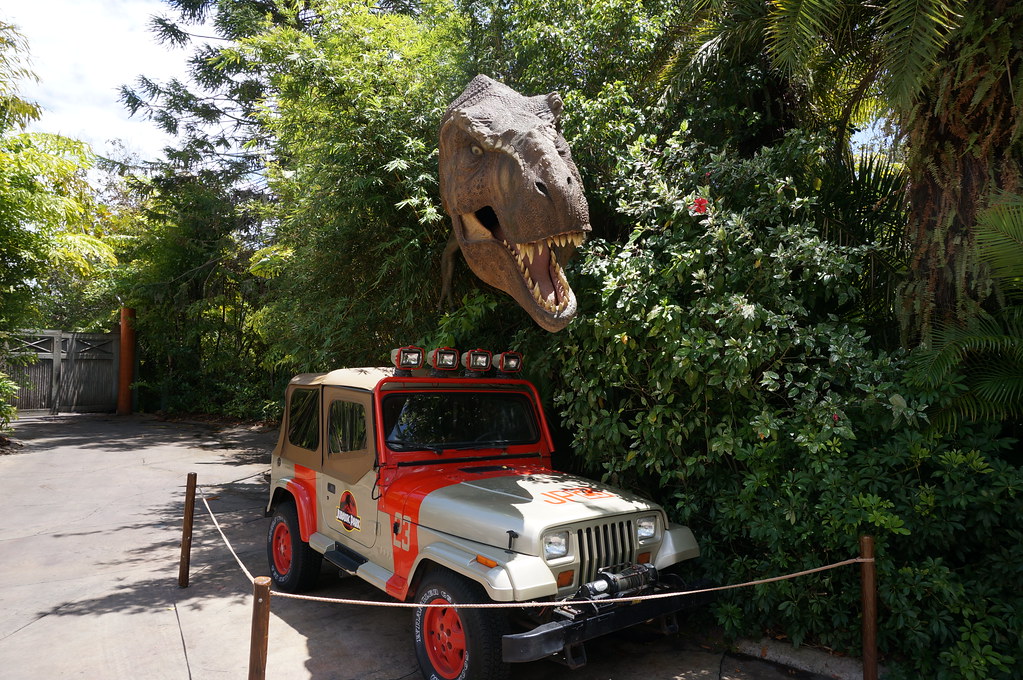 The Jurassic Park Chase Scene That Never Could Have Happened 