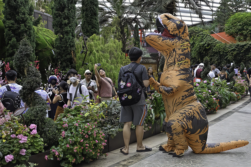The Inflatable T. Rex Costume at Your Local Party Store Is Now Technically More Accurate Than the T. Rex in Jurassic Park Because at Least It Has No Visible Lips Problem