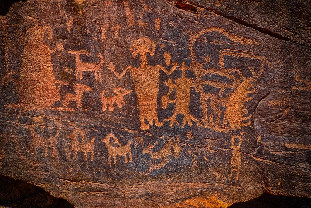 Newly Found Cave Art Suggests Humans Used Astronomy 30,000 Years Ago