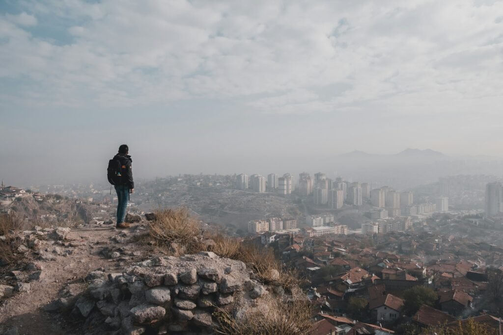 7 Ancient Human Survival Skills That Still Shape How We Read Landscapes Today