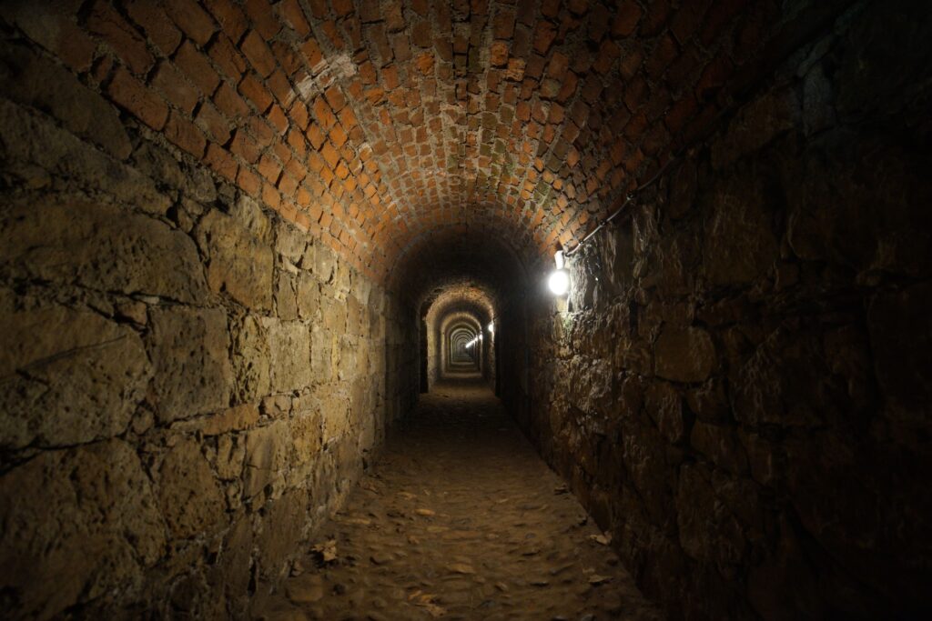 Portland's "Shanghai Tunnels" Still Run Beneath Its Downtown Sidewalks (Image Credits: Pexels)