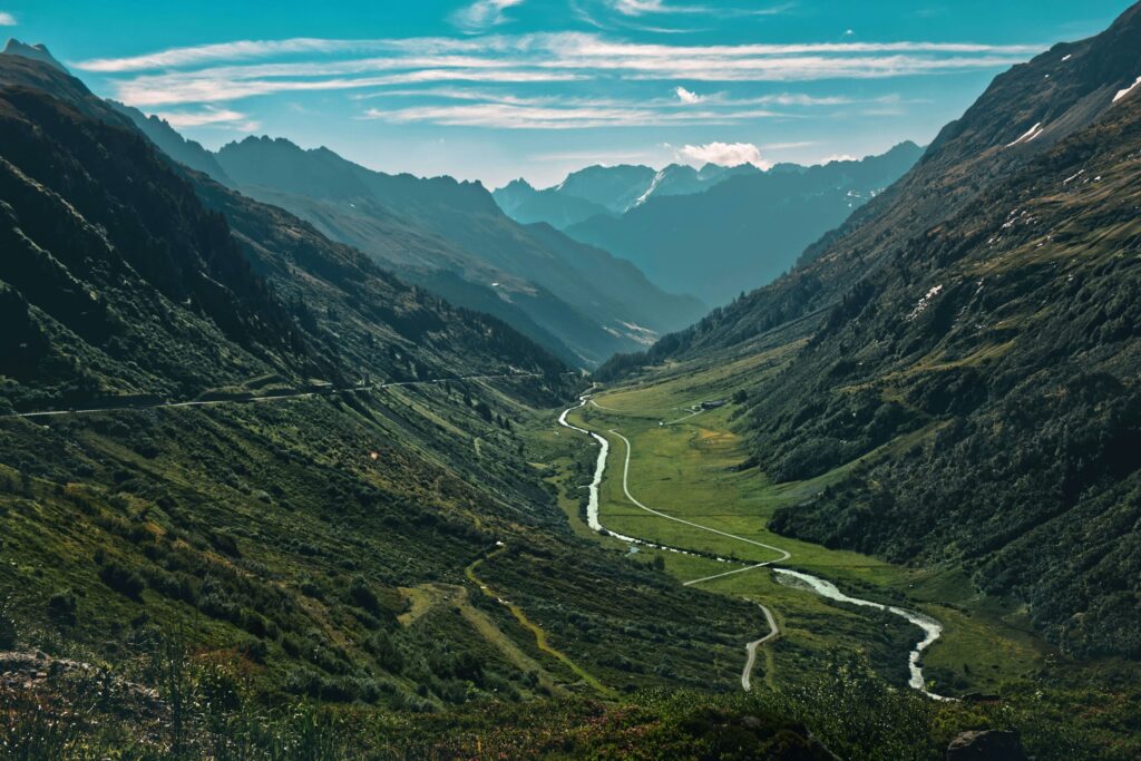 12 Ways a Valley Records the Water That Carved It