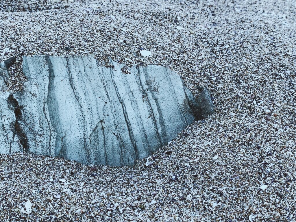 12 Marks on Rock That Show Where Ice Once Sat