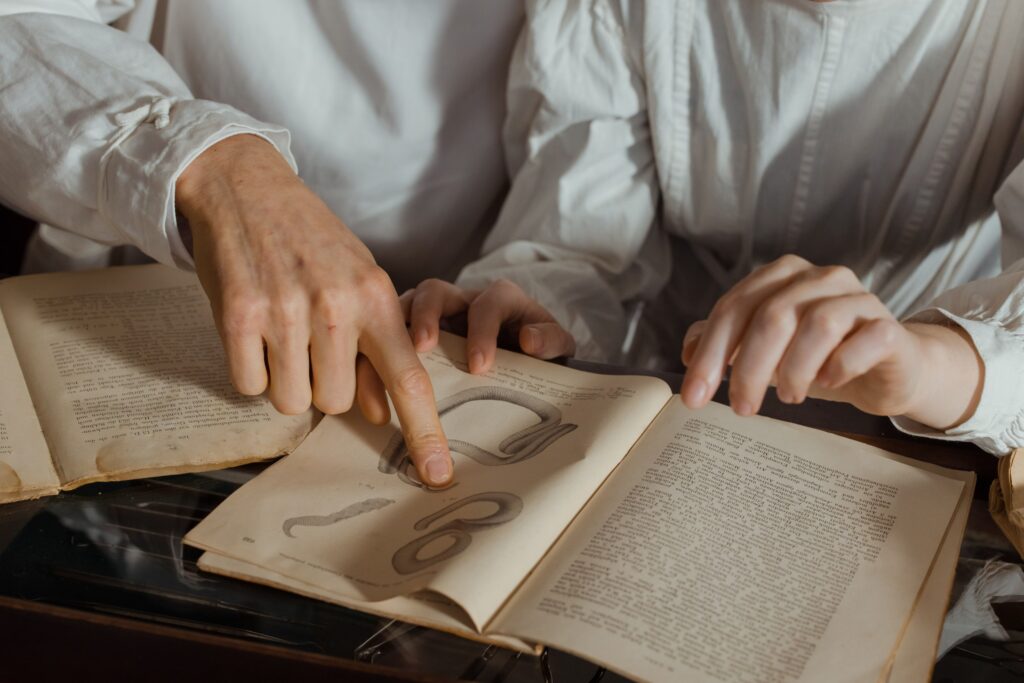 Why an Old Illustration Still Shapes How People Picture It