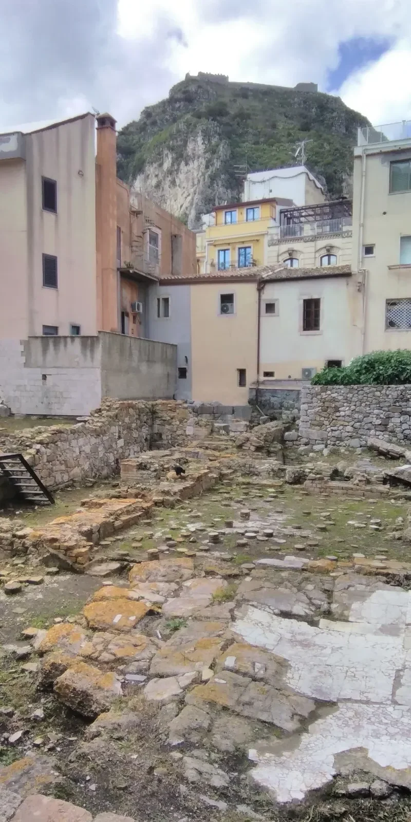 #12 - A Routine Sewer Repair in Bath Uncovered an Entire Roman Bathhouse